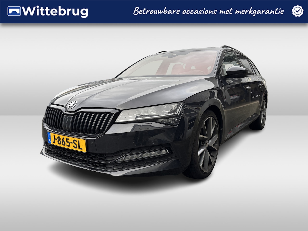 Skoda Superb Combi - 1.5 TSI 150pk DSG Sportline Panoramadak / 19" LMV / Leder-Alcantara / Memory / Trekhaak / - AutoWereld.nl