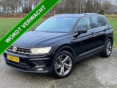 Volkswagen Tiguan - 1.5 TSI ACT Comfortline, IQdrive, Led, Trekahaak Virtual cockpit