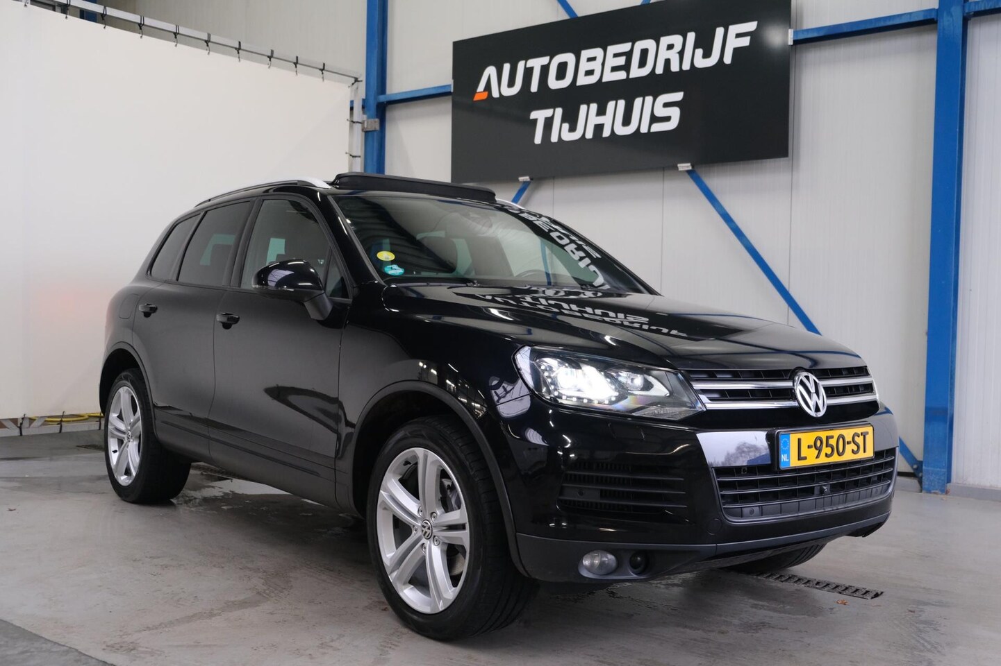 Volkswagen Touareg - 3.0 TDI High Edition 3.0 TDI High Edition - AutoWereld.nl