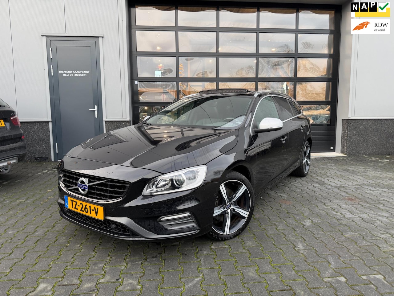 Volvo V60 - 2.0 T4 Business Sport R DESIGN - AutoWereld.nl