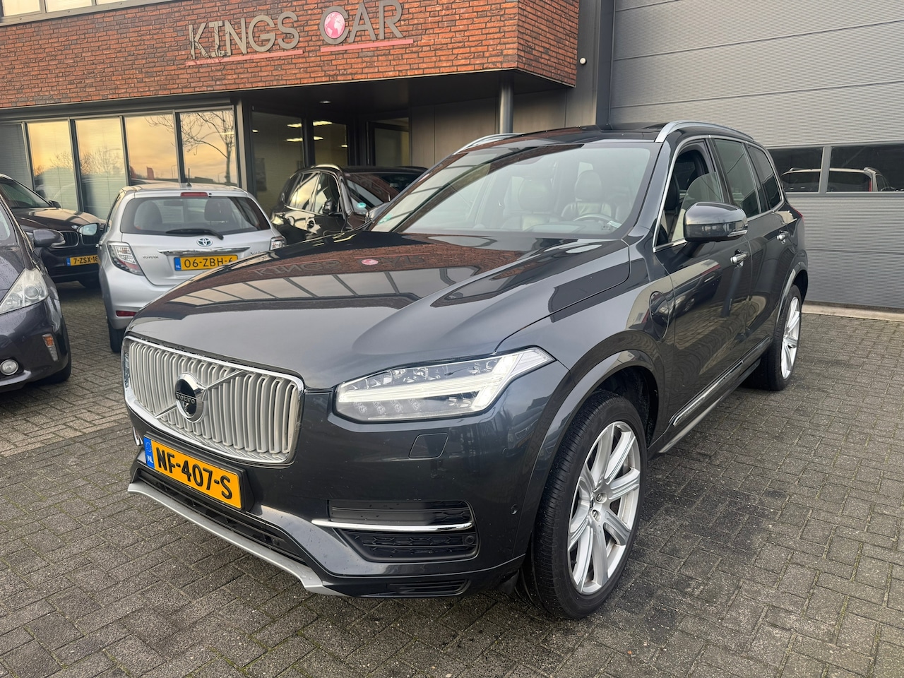 Volvo XC90 - 2.0 T8 Inscription 7PERS PANO BOWERS ACC TREKHAAK STOELKOELING VOL!!!! - AutoWereld.nl