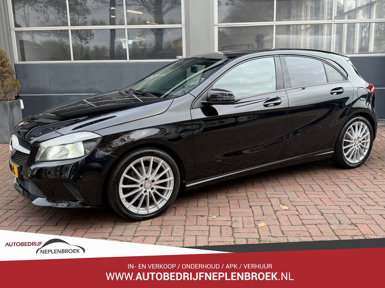 Mercedes-Benz A-klasse - AMG 160 My First Star Bj 2017 Km 136.000 18Inch,Navi,Cruise,Clima Dealer onderhouden - AutoWereld.nl