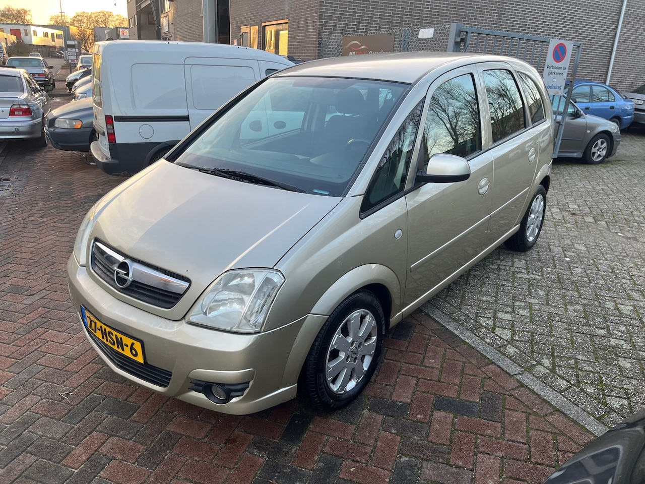 Opel Meriva - 1.4-16V Cosmo! Airco! 2009! Apk t/m 08-2026! - AutoWereld.nl