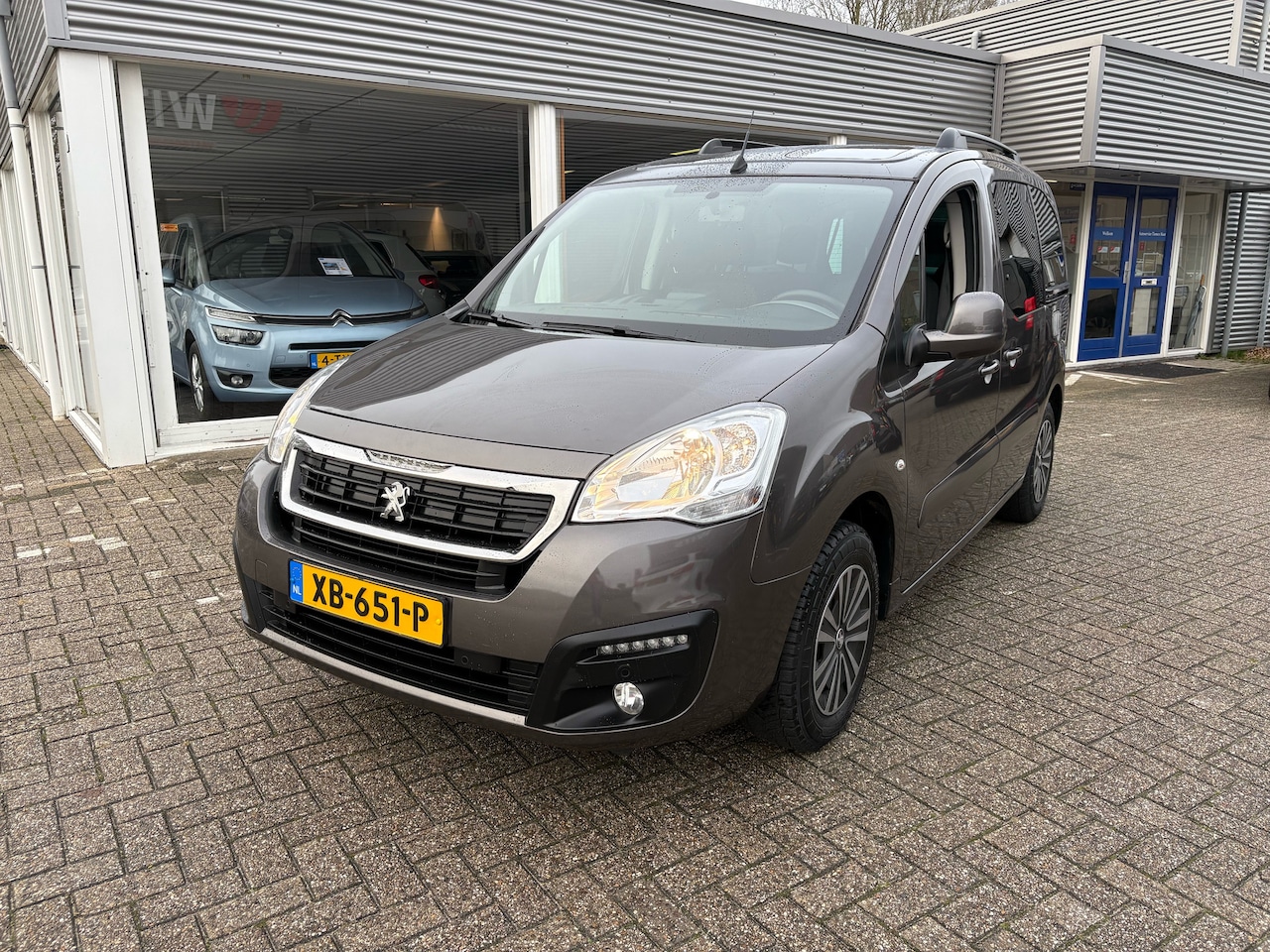 Peugeot Partner MPV - 1.2 PureTech Allure - AutoWereld.nl