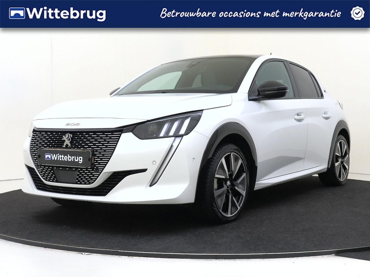Peugeot e-208 - EV GT Première 50 kWh 350km | Panodak | Carplay | Clima | Alcantara | Keyless | - AutoWereld.nl