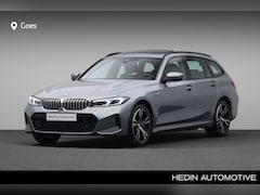 BMW 3-serie Touring - 330e | M Sportpakket | Comfort Access | Trekhaak met elektrisch wegklapbare kogel | Glazen
