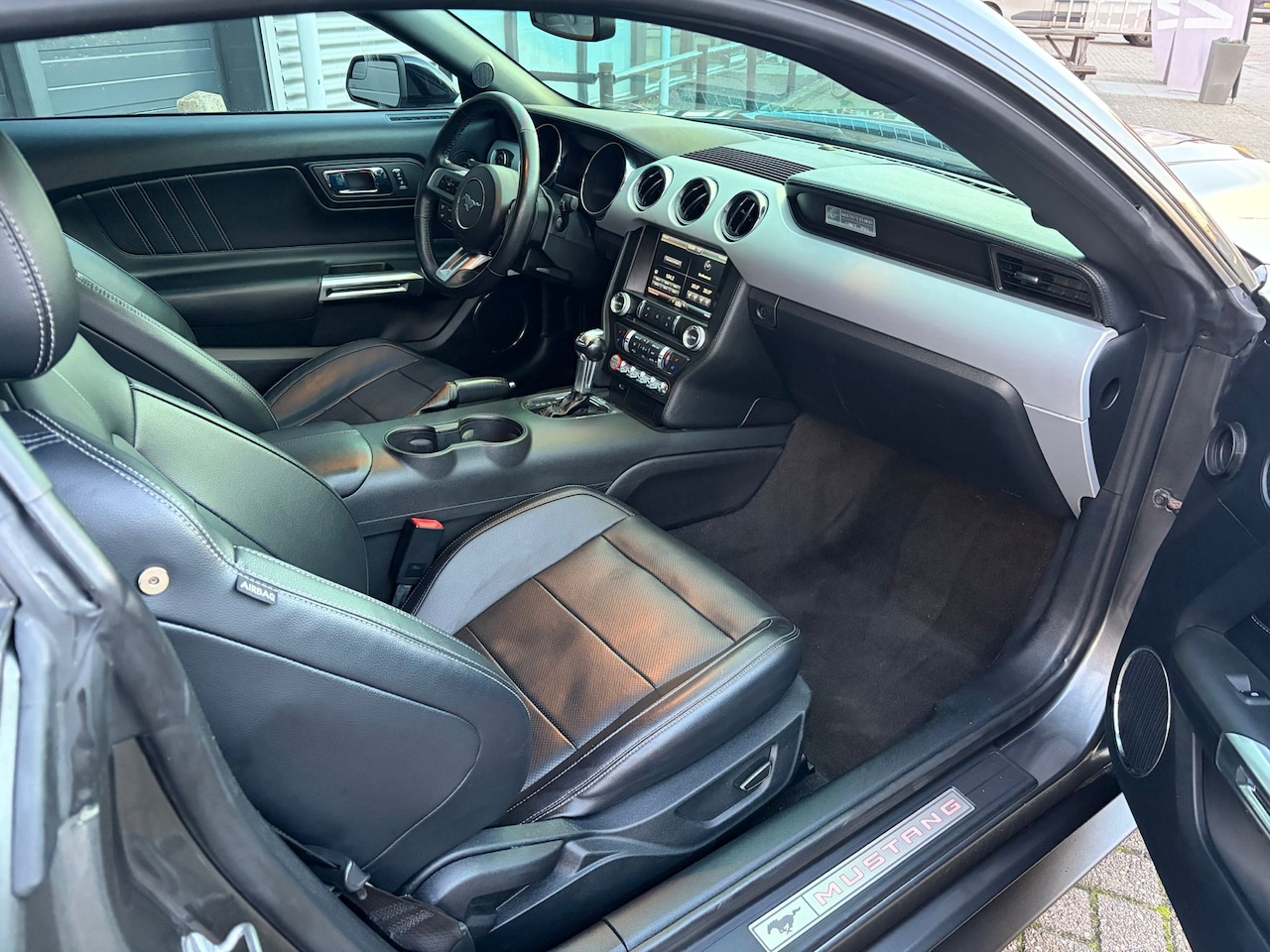 Ford Mustang Fastback - 2.3 EcoBoost MUSTANG Fastback GT-ROUSH UITVOERING 2.3 EcoBoost Stage 2