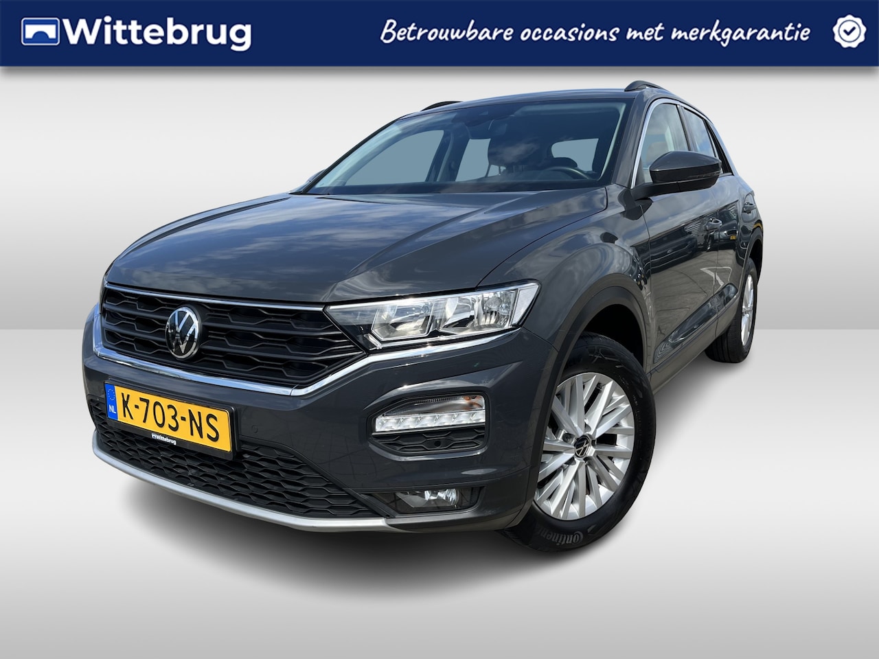 Volkswagen T-Roc - 1.0 TSI 110pk Style Parkeersensoren / airco / 16" LMV - AutoWereld.nl