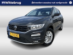 Volkswagen T-Roc - 1.0 TSI 110pk Style Parkeersensoren / airco / 16" LMV