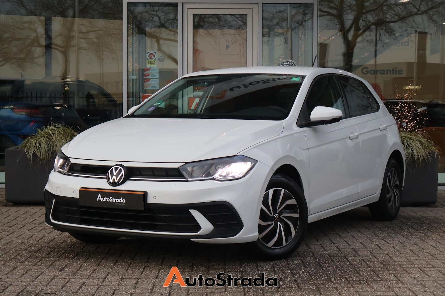 Volkswagen Polo - 1.0 TSI Life Business 95pk I Navi I Climate I Stoelverwarming I Virtual | ACC | Carplay - AutoWereld.nl