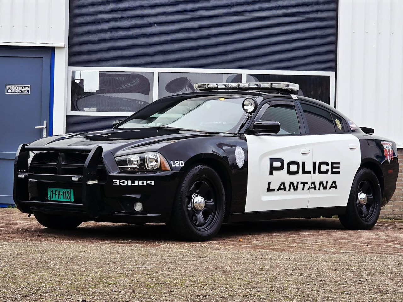 Dodge Charger - pursuit police full option - AutoWereld.nl