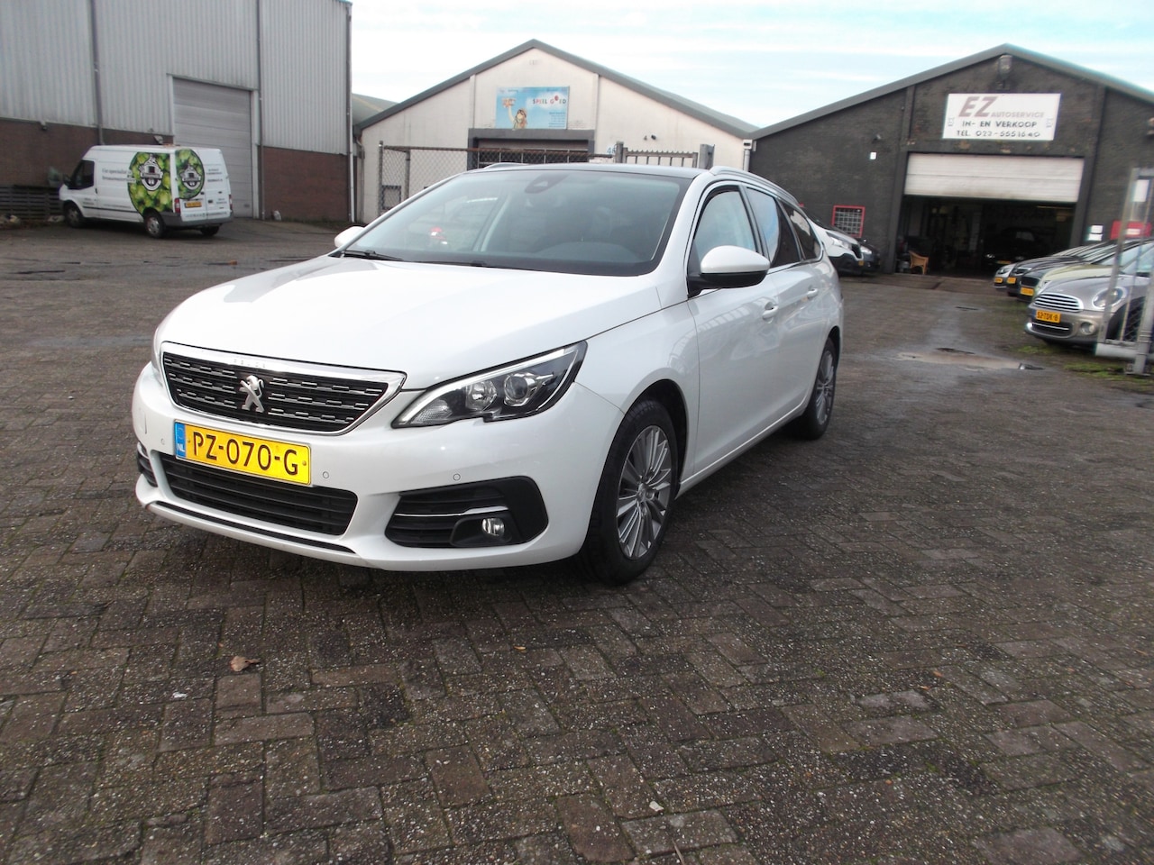 Peugeot 308 SW - 1.2 PureTech Blue Lease Premium panodak achteruit cam navi half leer NIEUWE DISTRIBUTIE RI - AutoWereld.nl