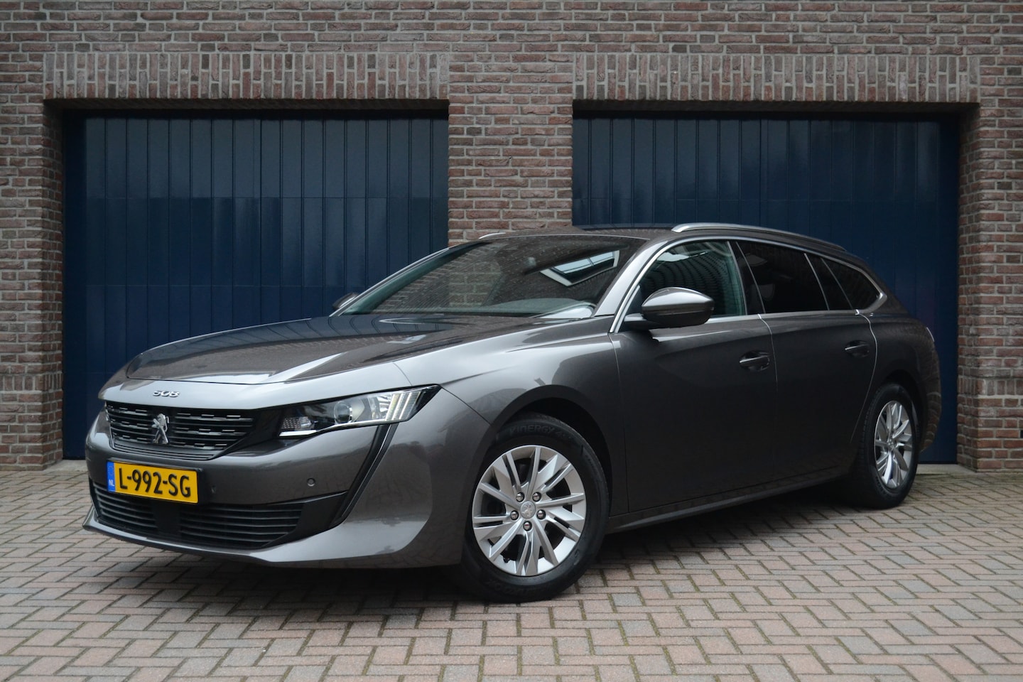 Peugeot 508 SW - 1.2 PureTech Blue Lease Active Automaat | Keyless | Camera | Carplay/Android Auto | Naviga - AutoWereld.nl