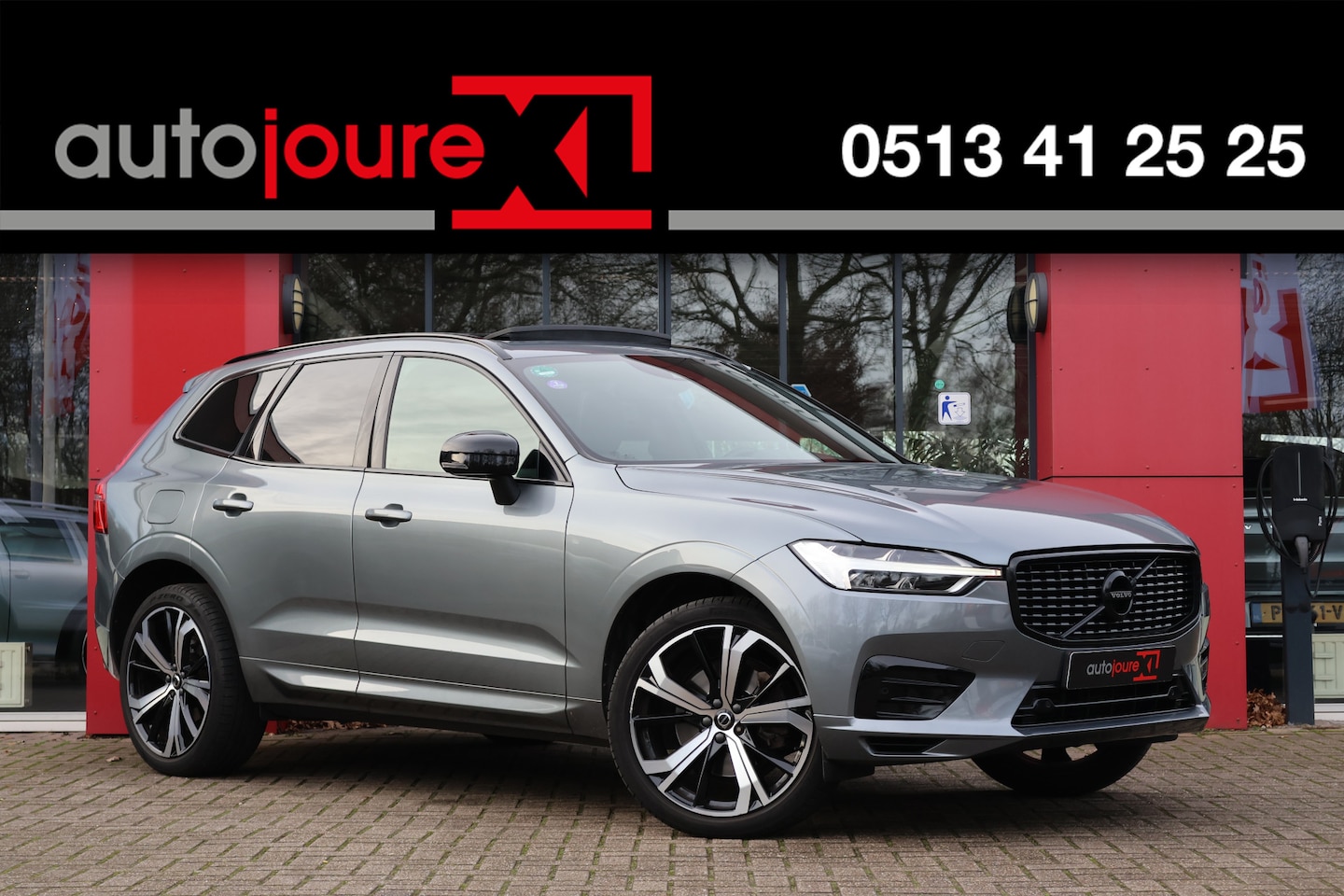 Volvo XC60 - 2.0 T5 R-Design | HUD | Panoramadak | Leder | Trekhaak | Camera | ACC | - AutoWereld.nl