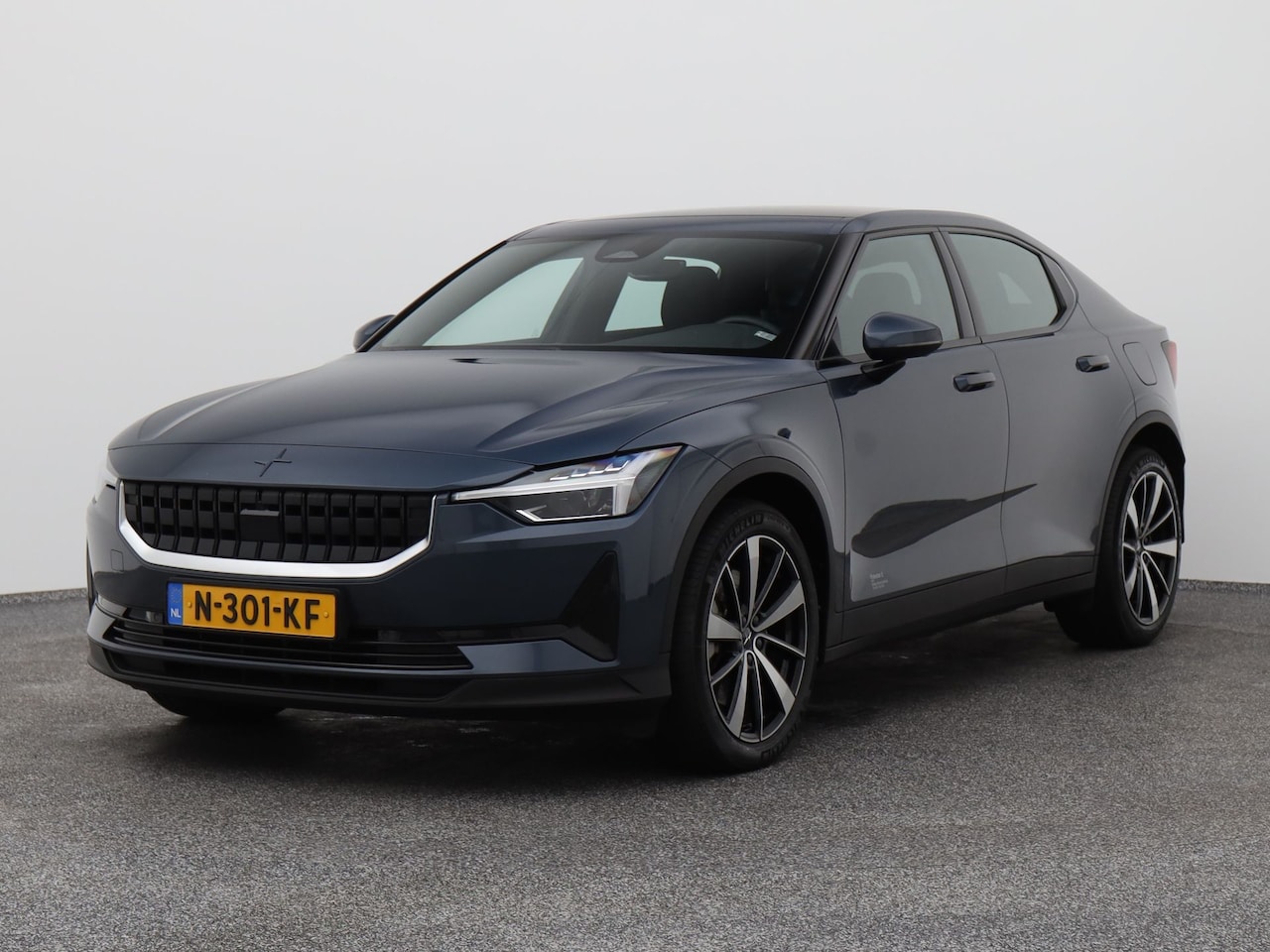 Polestar 2 - Standard Range Single Motor 63kWh | PANO | CAMERA | H&K | STOEL- EN STUURVERW. - AutoWereld.nl