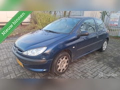 Peugeot 206 - 1.4 Forever