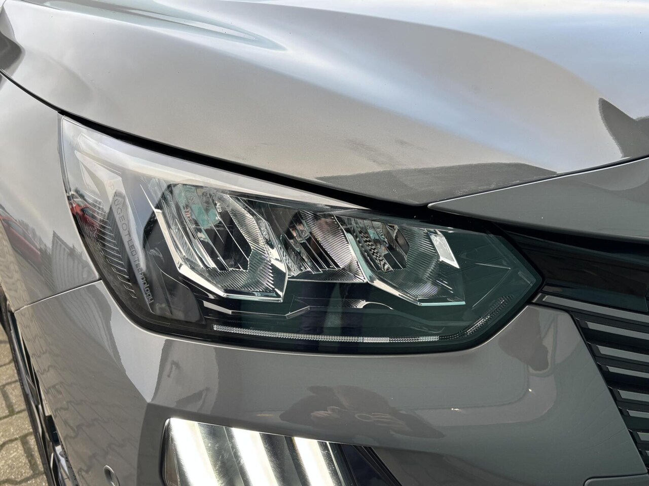 Peugeot 208 - 1.2 100 PK Allure AppleCarPlay/AndroidAuto/ 360 Graden Camera/ Adaptieve Cruise Control/ D