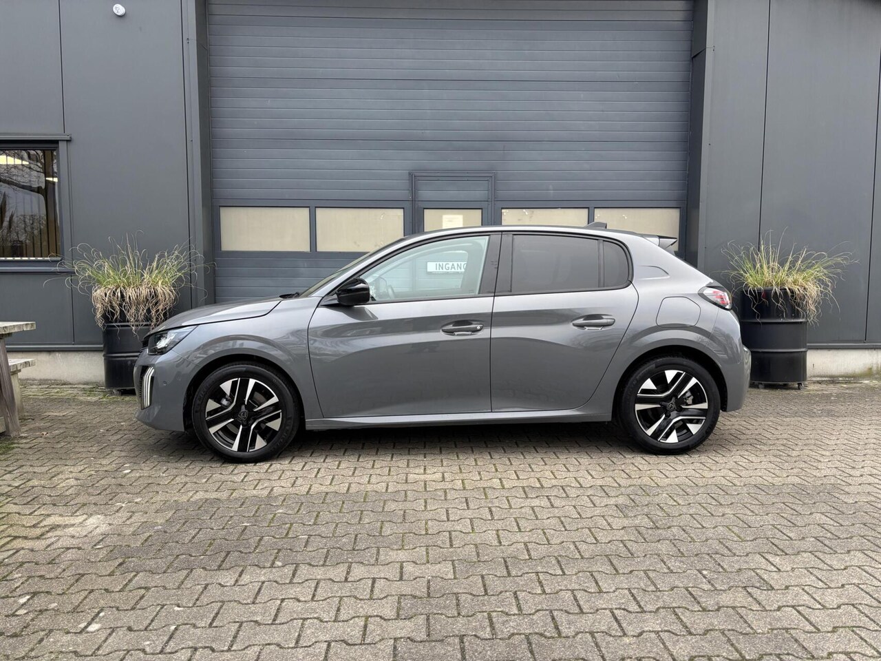 Peugeot 208 - 1.2 100 PK Allure AppleCarPlay/AndroidAuto/ 360 Graden Camera/ Adaptieve Cruise Control/ D