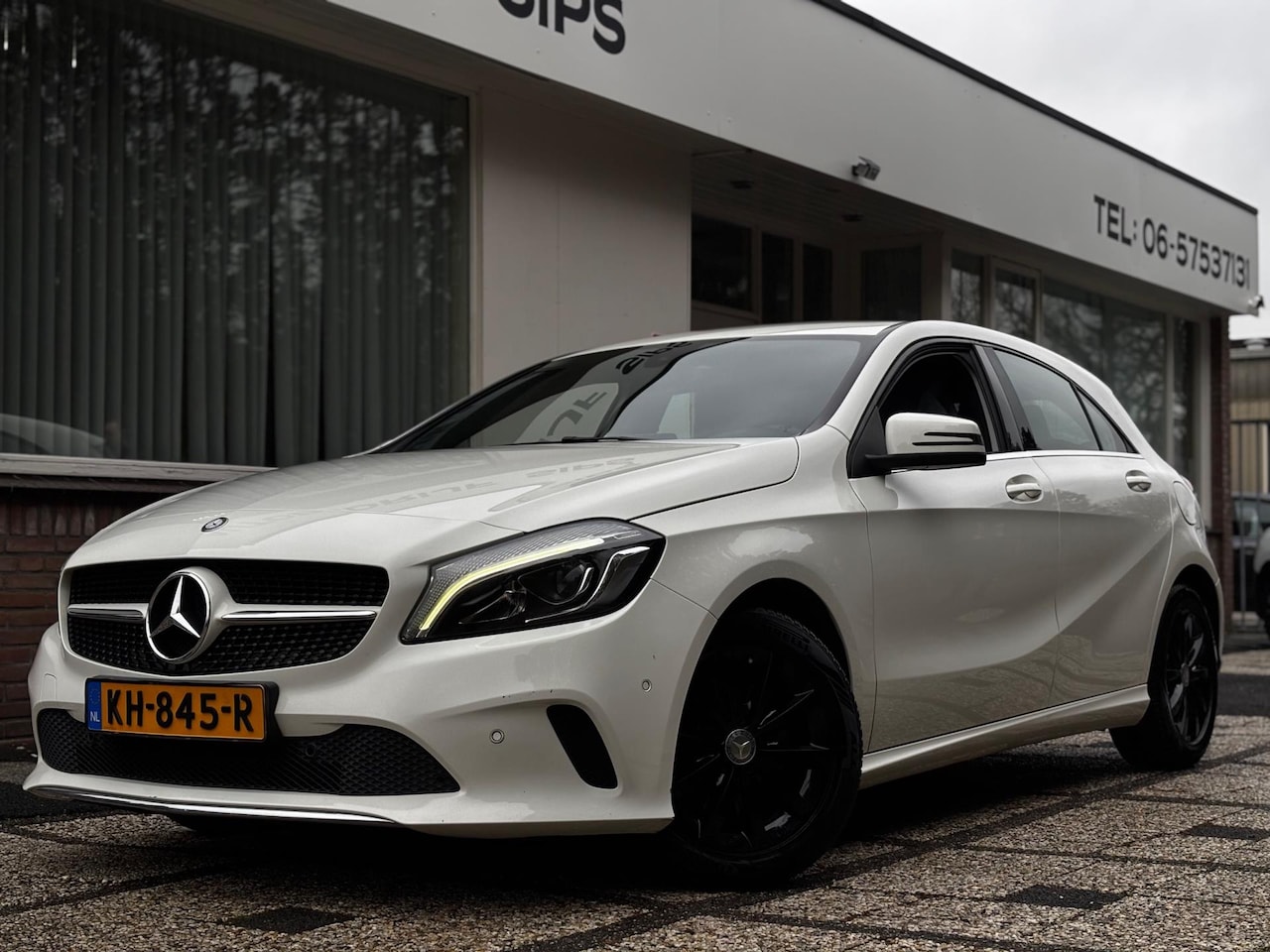 Mercedes-Benz A-klasse - 180 Ambition | Airco | Stoelverwarming | Sportstoelen - AutoWereld.nl