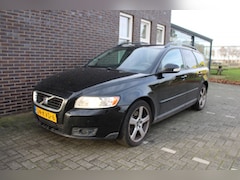 Volvo V50 - 2.0 diesel- automaat - lees tekst