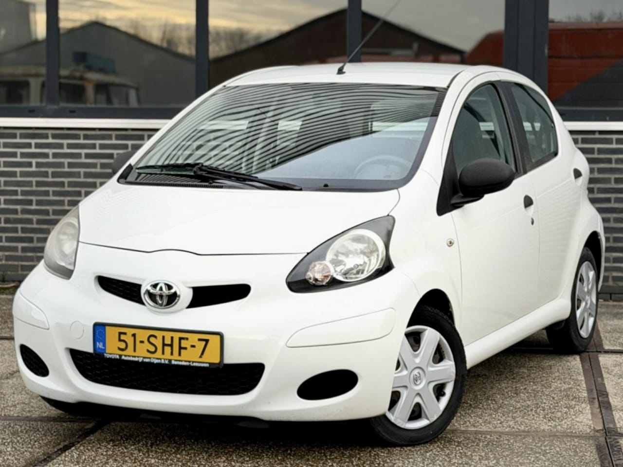 Toyota Aygo - 1.0-12V Now 1.0-12V Now - AutoWereld.nl