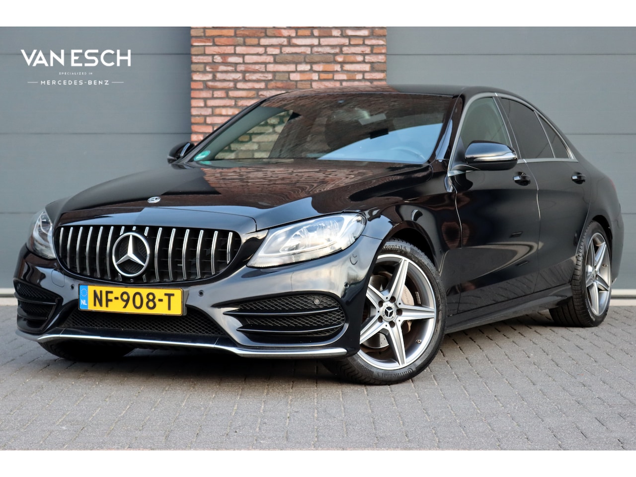 Mercedes-Benz C-klasse - 200 AMG Line Aut7 | Leder | Sfeerverlichting | Stoelverwarming | Cruise Control | Climate - AutoWereld.nl