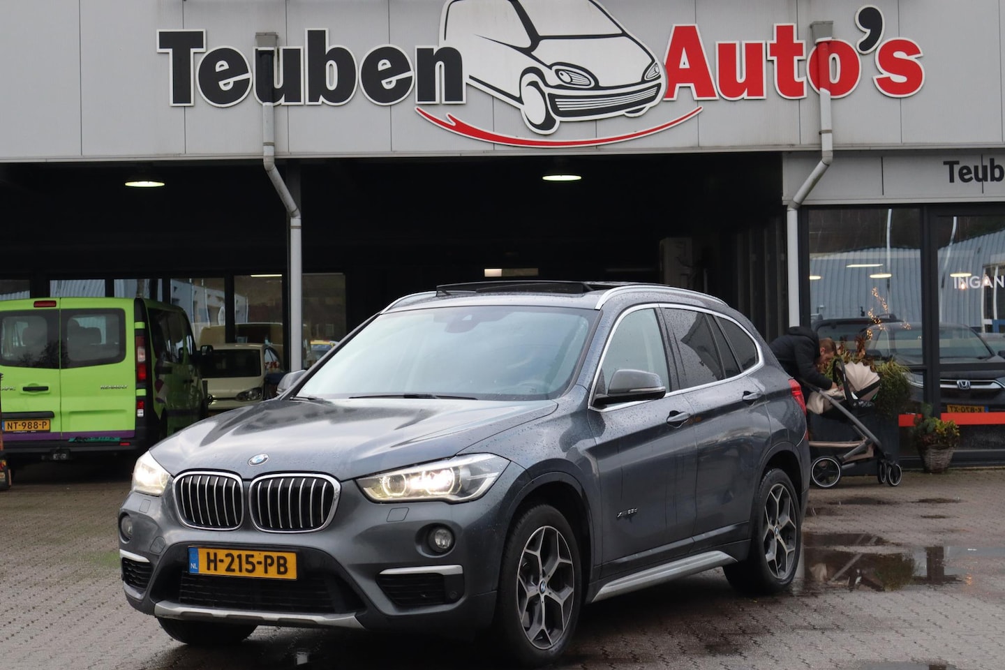 BMW X1 - xDrive25d Climate control, Stoelverwarming, Panoramadak, Schuif- kanteldak, Camera, Cruise - AutoWereld.nl
