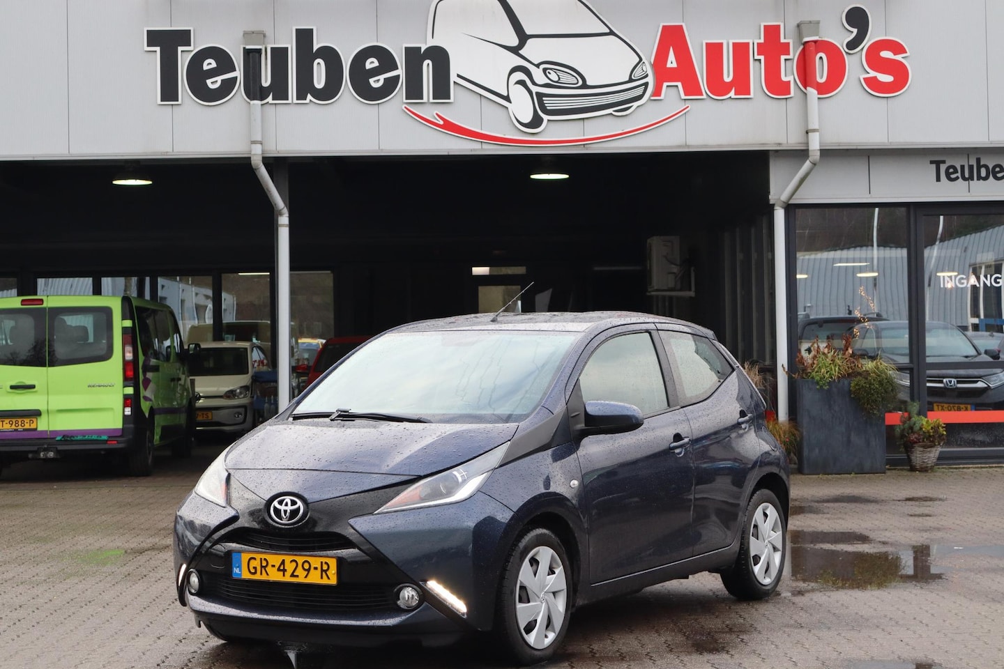 Toyota Aygo - 1.0 VVT-i x-play Camera, Airco, Elektrische ramen - AutoWereld.nl