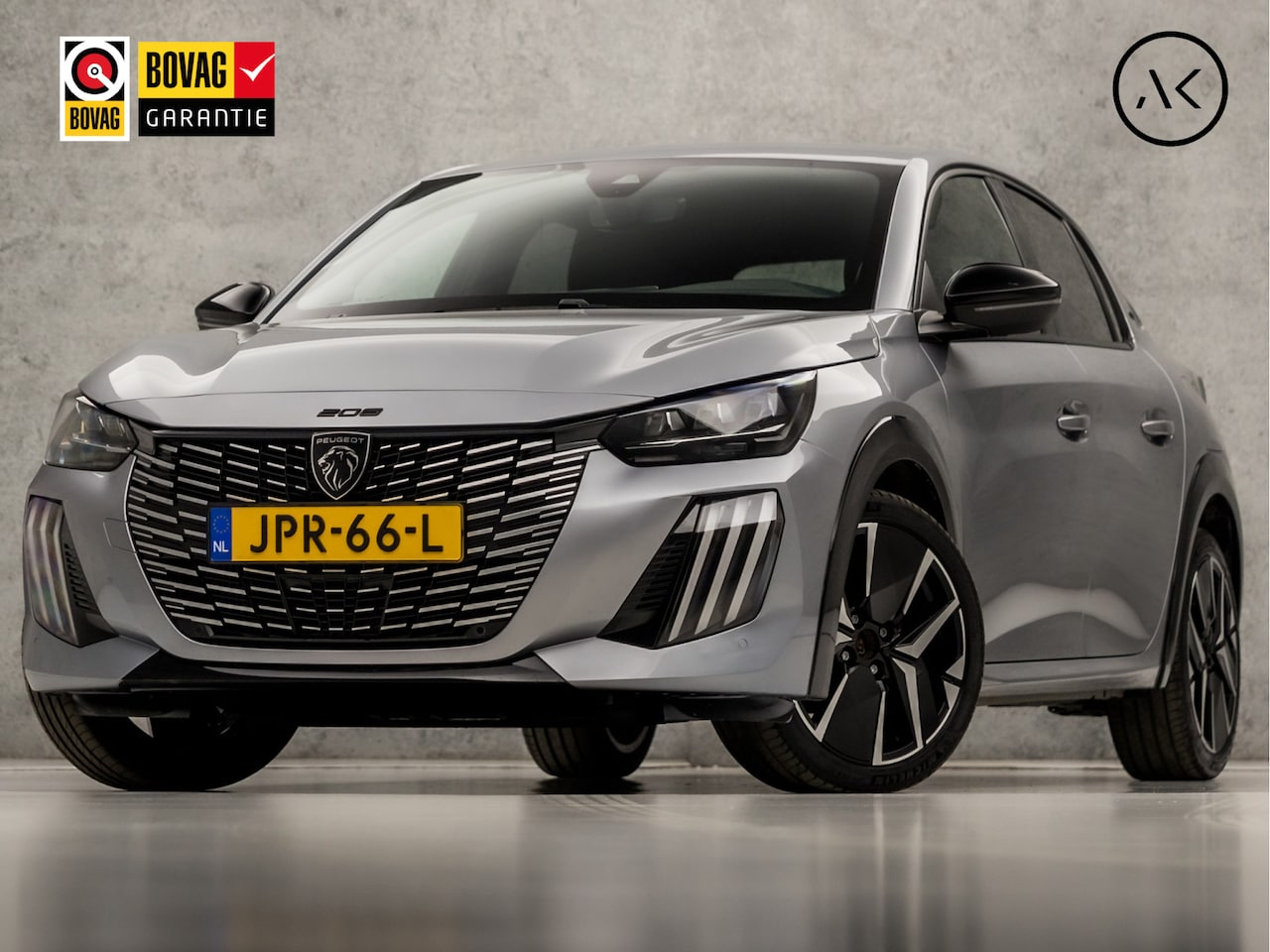 Peugeot 208 - 1.2 PureTech GT-Line Sport (APPLE CARPLAY, GROOT NAVI, 360 CAMERA, LEDER, SPORTSTOELEN, GE - AutoWereld.nl