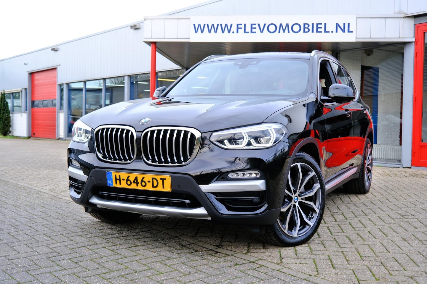 BMW X3 - SDrive20i Aut. Launch Edition High Exec. Leder|Pano|Sportstoelen|LED - AutoWereld.nl