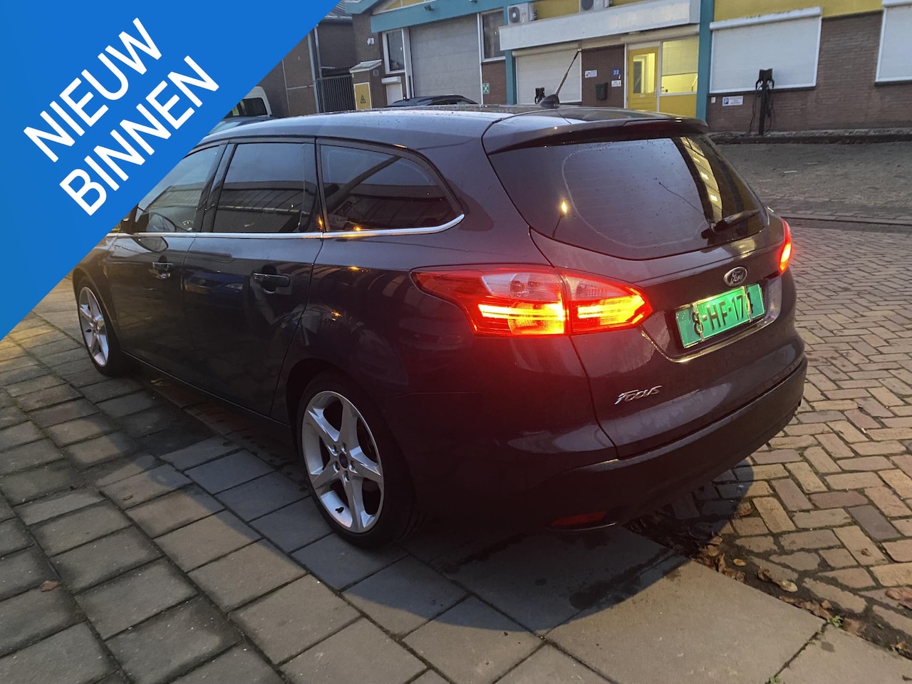 Ford Focus Wagon - 2.0 Titanium 2.0 Titanium - AutoWereld.nl