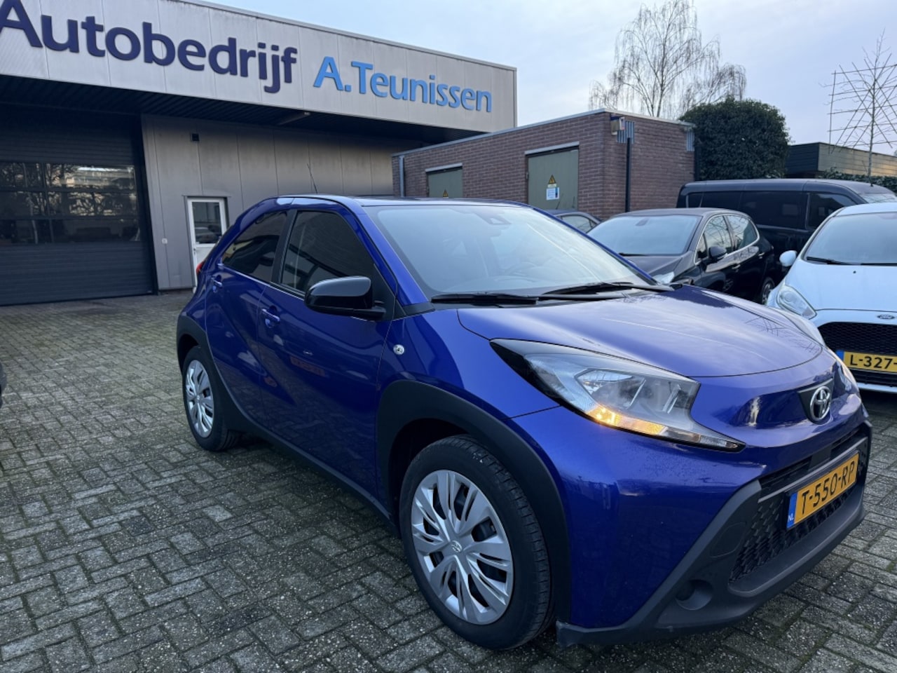 Toyota Aygo X - 1.0 VVT-i MT play 1.0 VVT-i MT Play - AutoWereld.nl