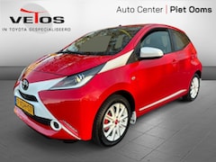 Toyota Aygo - 1.0 VVT-i x-play sport white