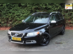 Volvo V70 - 1.6 T4 Limited Edition 180PK | Parkeersensoren | Navigatie | Leder | Cruise Control