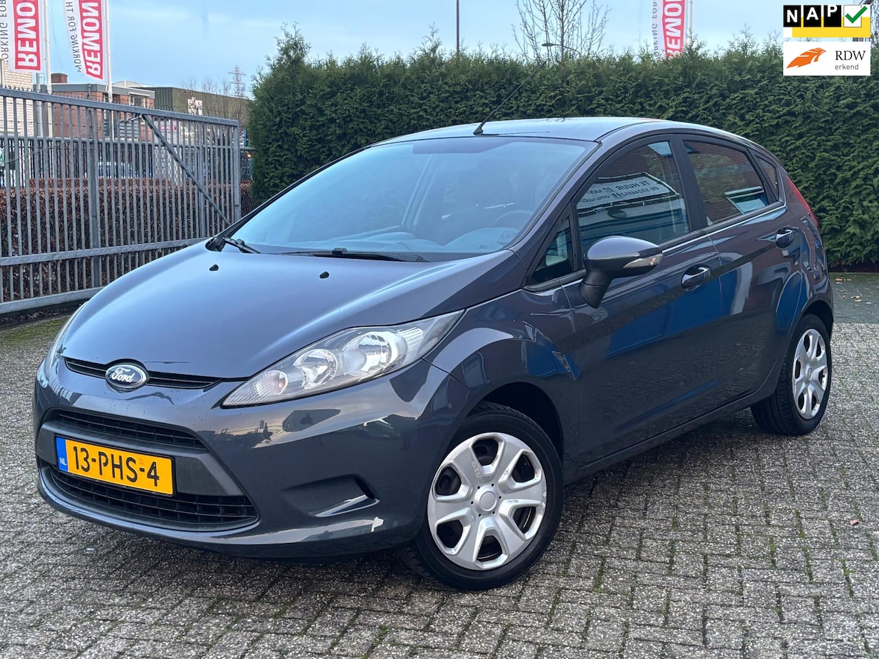 Ford Fiesta - 1.25 Limited 1.25 Limited, Nap, Nwe Apk, Airco, Trekhaak, 5-drs, Elek pkt - AutoWereld.nl