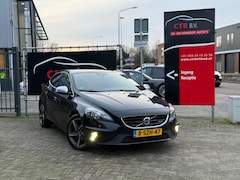 Volvo V40 - 1.6 D2 R-Design (Dec-2013) NAVI|R-DESIGN SEATS|PDC|LMV|ECC