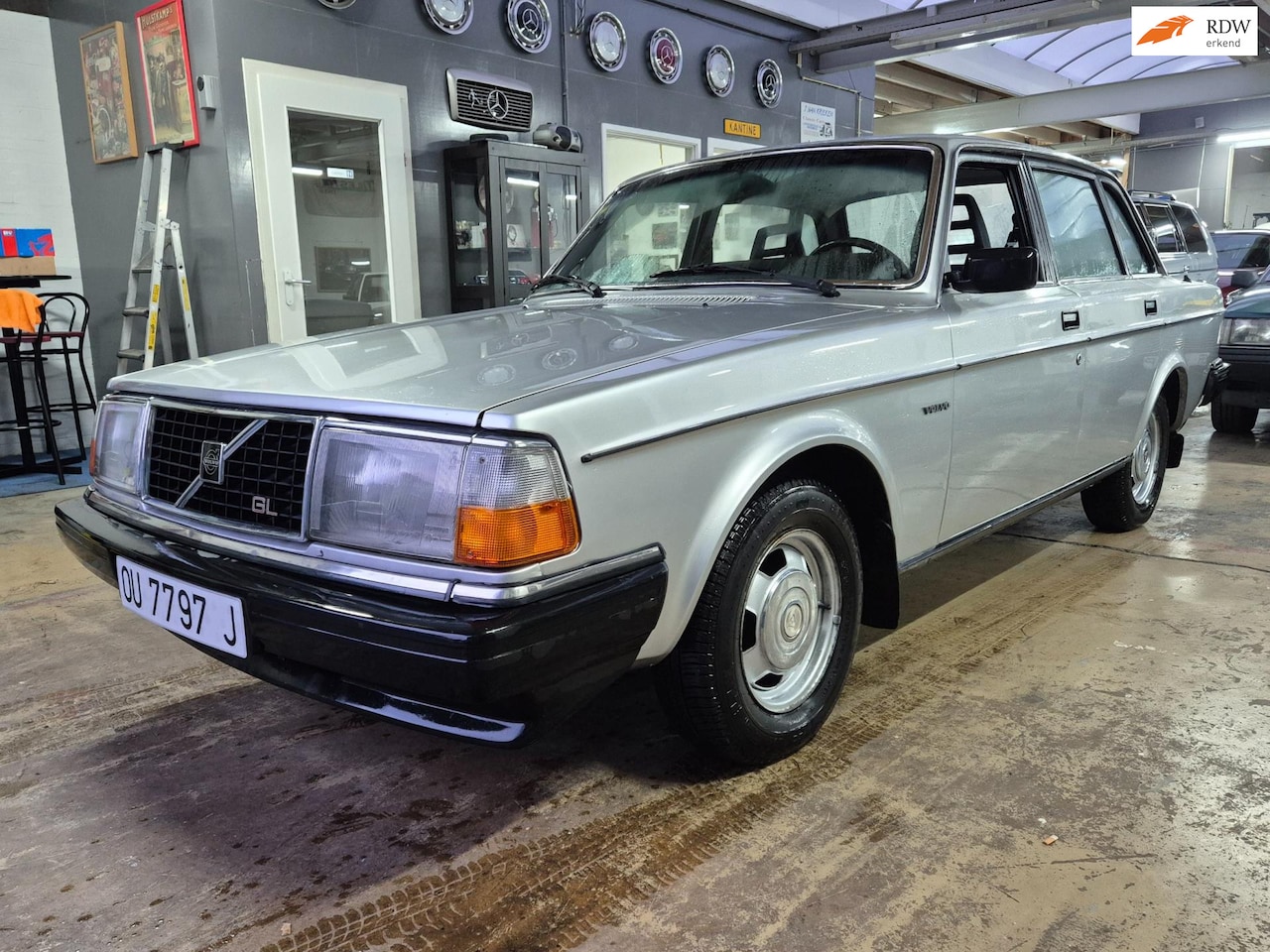 Volvo 244 - 2.4 D GL Overdrive D6 *WEINIG KM* 1981 - AutoWereld.nl