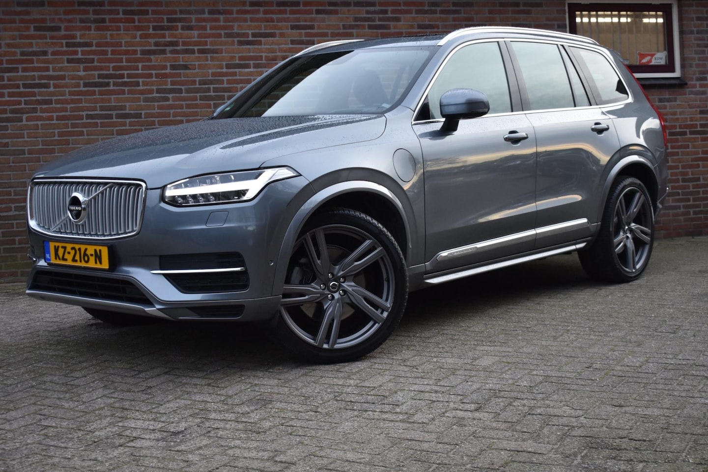 Volvo XC90 - 2.0 T8 Twin Engine AWD Inscription '16 NL auto, inruil mogelijk - AutoWereld.nl