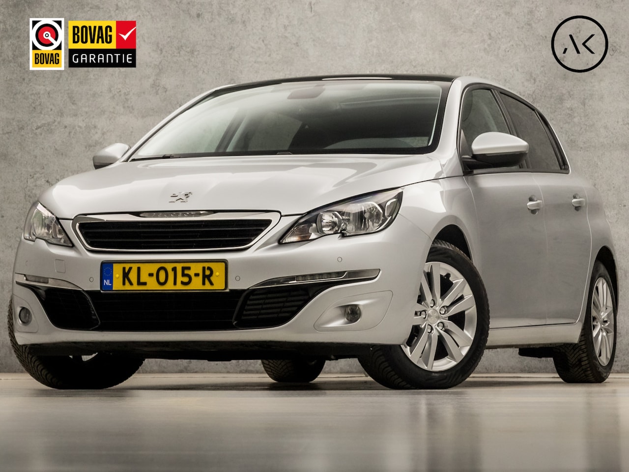 Peugeot 308 - 1.2 PureTech Sport (PANORAMADAK, GROOT NAVI, PARKEERSENSOREN, GETINT GLAS, SPORTSTOELEN, C - AutoWereld.nl