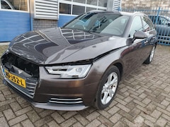 Audi A4 Avant - 2.0 TDI Lease Edition Automaat