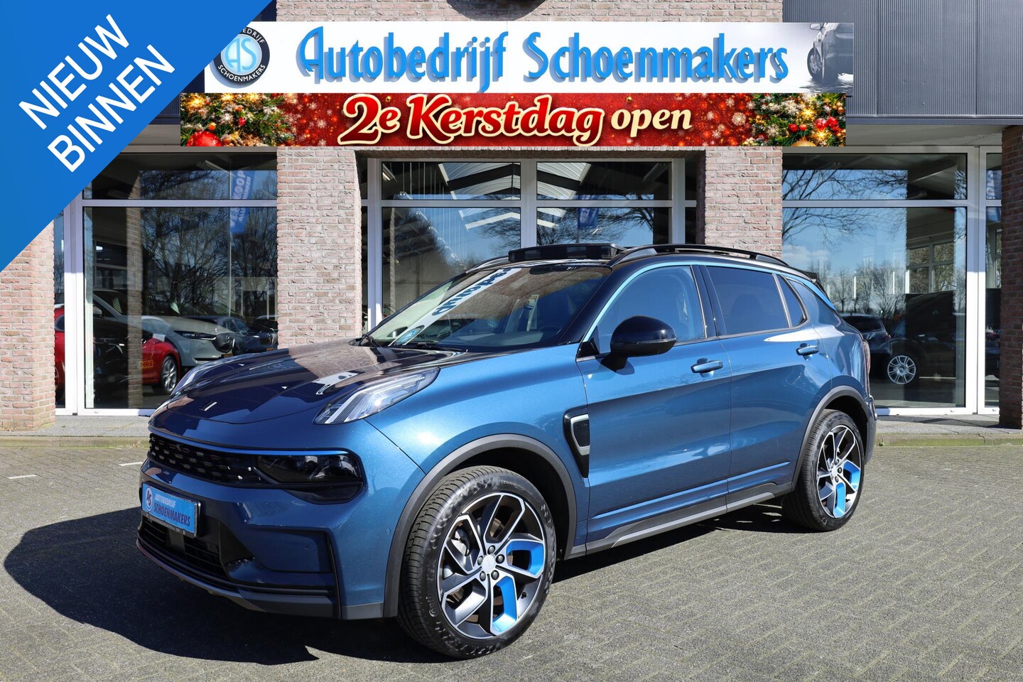 Lynk & Co 01 - 1.5 261PK! + 6.6Kwh LADEN! 360-CAMERA PANO/SCHUIF INFINITY DAB NAVI CARPLAY STOELVERWARMIN - AutoWereld.nl