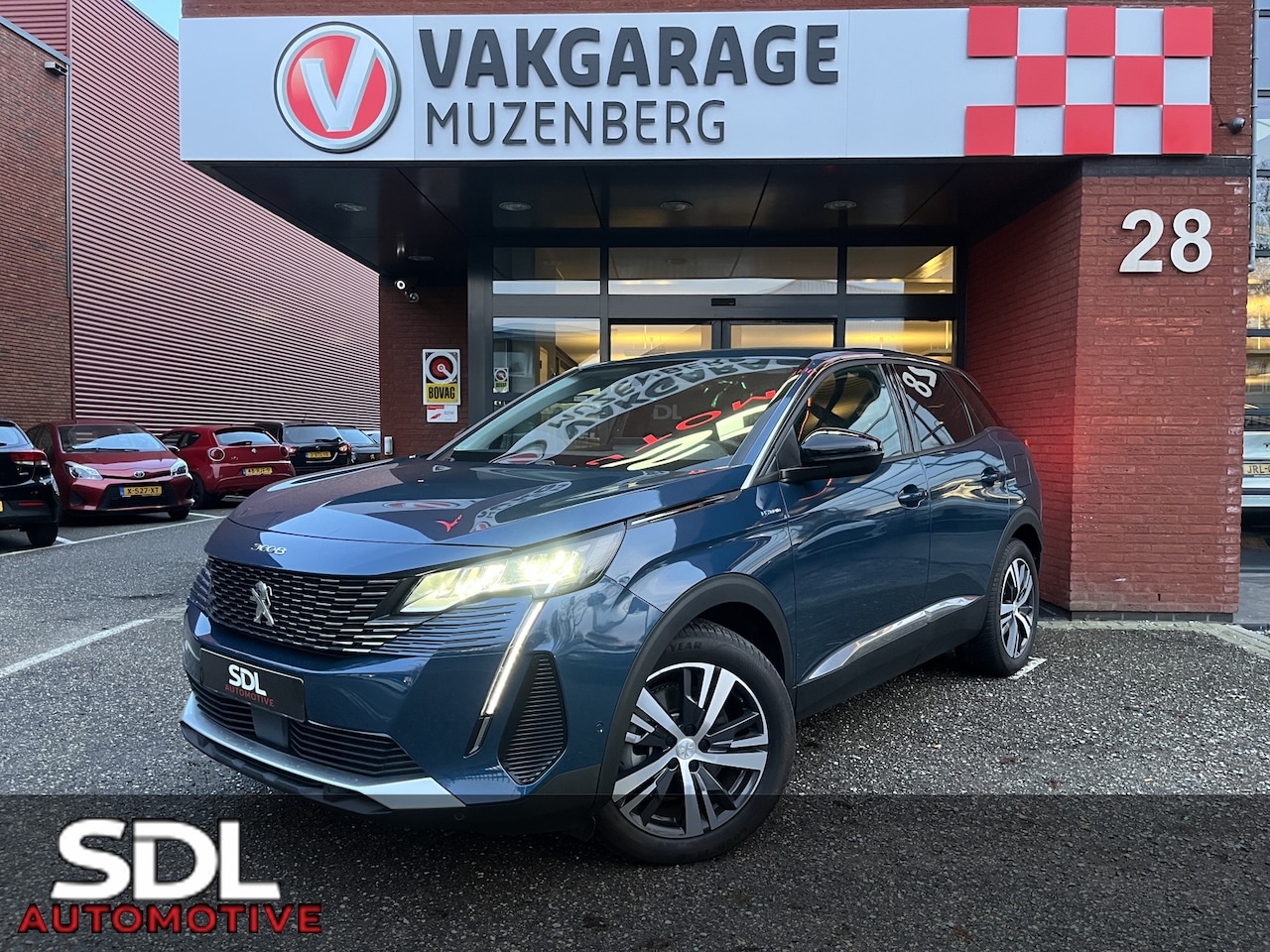 Peugeot 3008 - 1.6 HYbrid 225 Allure // FULL LED // HALF LEDER // DODEHOEK // CAMERA // STOELVERWARMING / - AutoWereld.nl
