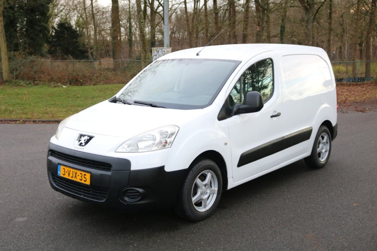 Peugeot Partner - 120 1.6 HDI L1 XR 1e EIGENAAR - AutoWereld.nl
