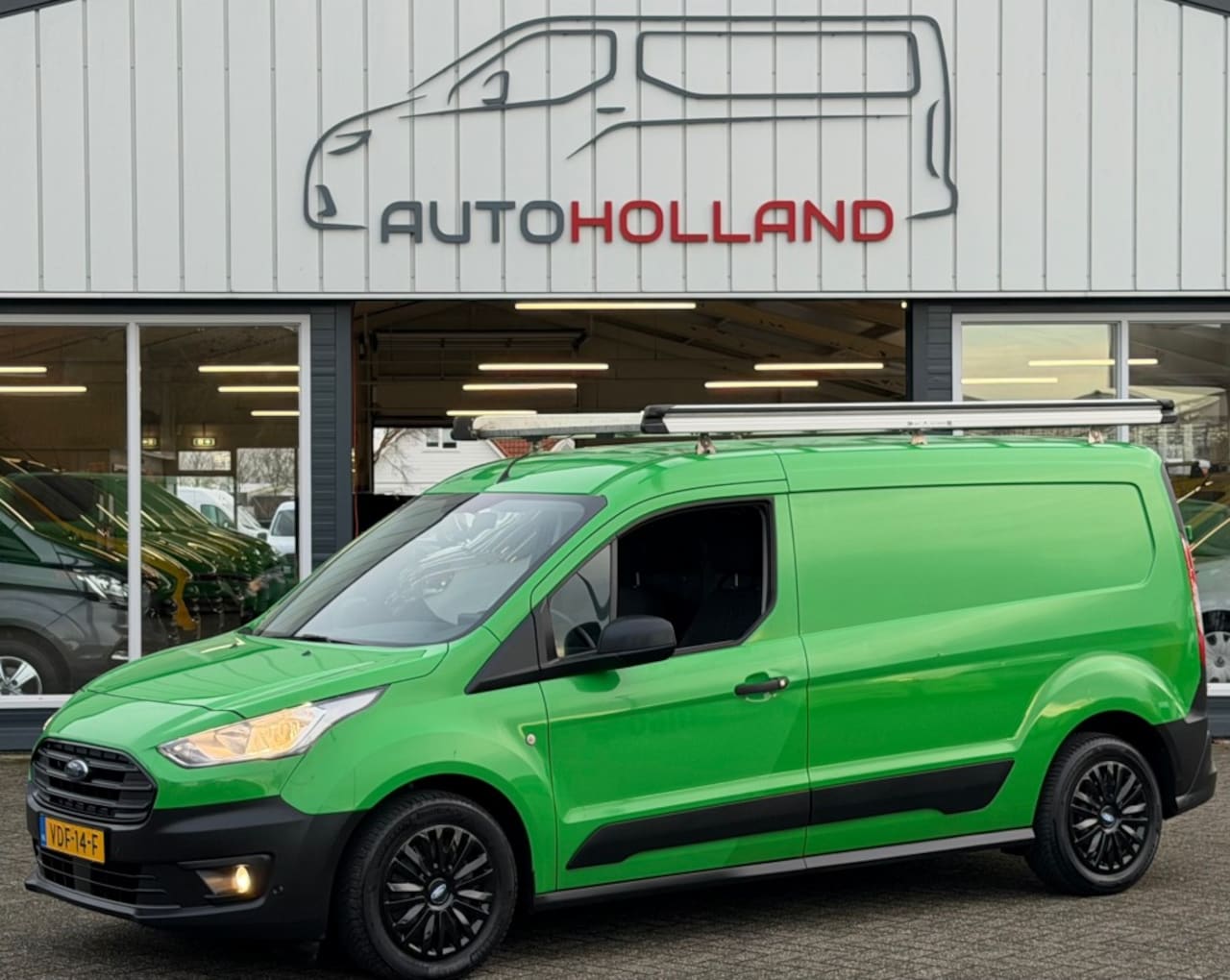 Ford Transit Connect - 1.5 TDCI 74KW 100PK L2 MAXI EURO 6 NAVIGATIE/ CAMERA/ TREKHAAK/ 100% DEALERONDERHOUDEN - AutoWereld.nl