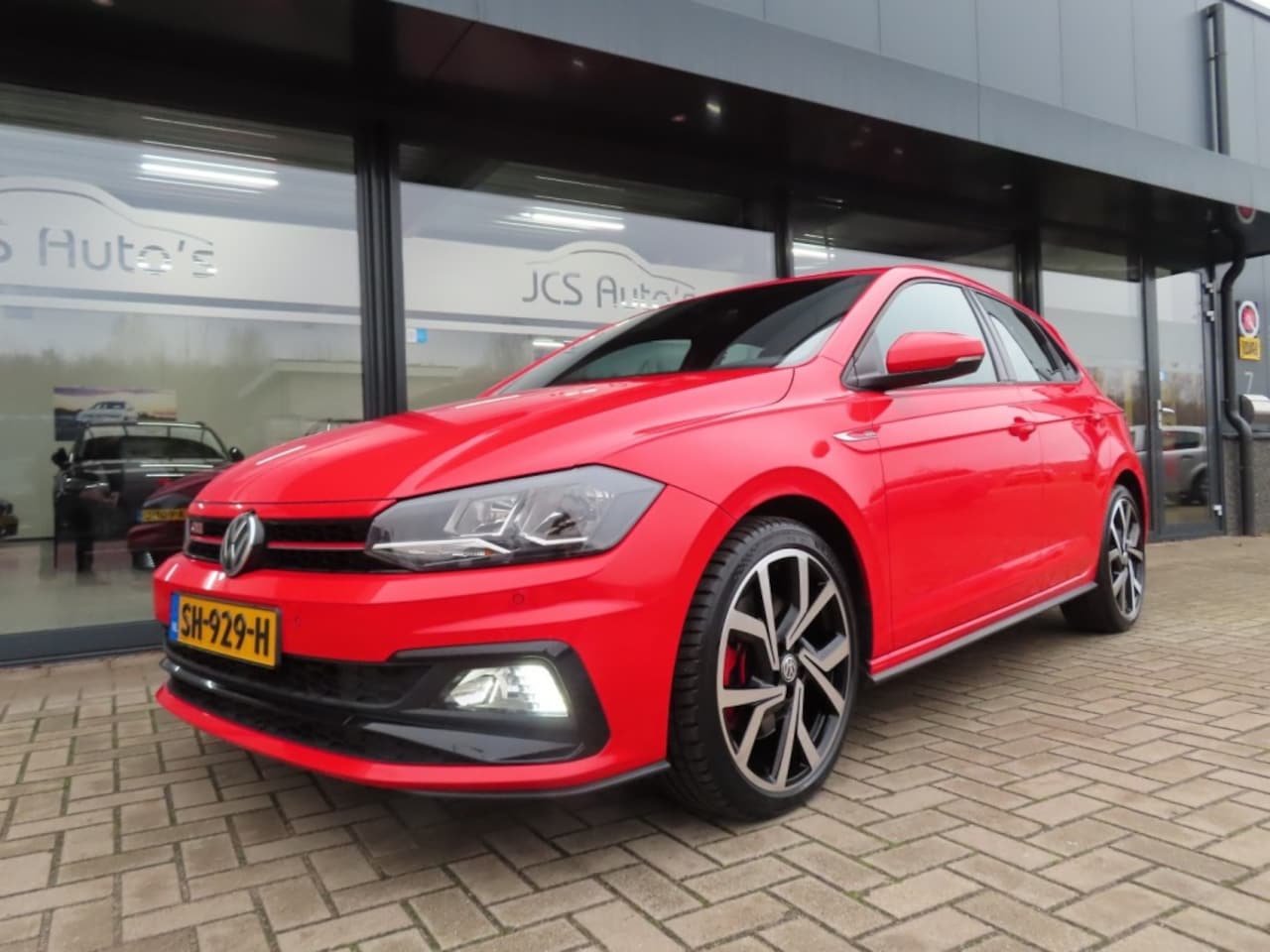 Volkswagen Polo - 2.0 TSI GTI DSG Ecc Acc Navi 2x Pdc 2018 - AutoWereld.nl