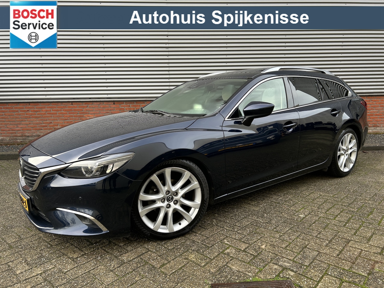 Mazda 6 Sportbreak - 2.2D SkyActiv-D 175 GT-M Dode hoek | Camera | Line assist - AutoWereld.nl