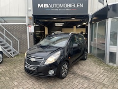 Chevrolet Spark - 1.0 16V LS Bi-Fuel/5 Deurs/Zwart/Elect.Ramen/APK/NAP