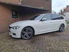 BMW 3-serie Touring - 320i M Sport Edition 184PK Apple Carplay / Sport Automaat / Navigatie / Led Verlichting /