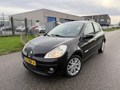 Renault Clio - 1.2 TCE Rip Curl 5-DRS NIEUWE APK Cruise/Airco