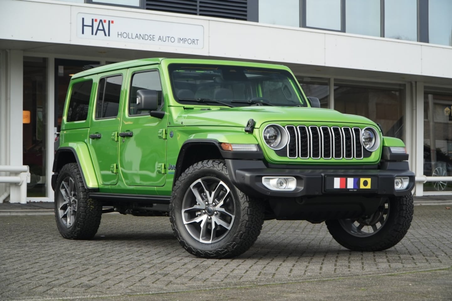Jeep Wrangler Unlimited - 4xe 380 Sahara Sky-one I 4 jaar garantie - AutoWereld.nl